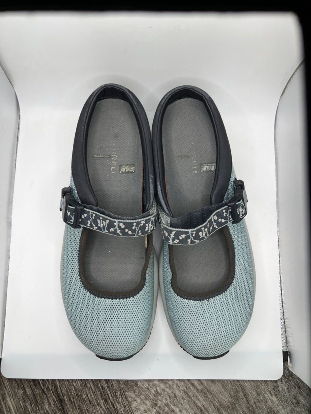 Women’s Merrell Mary Jane Shoes Size 8